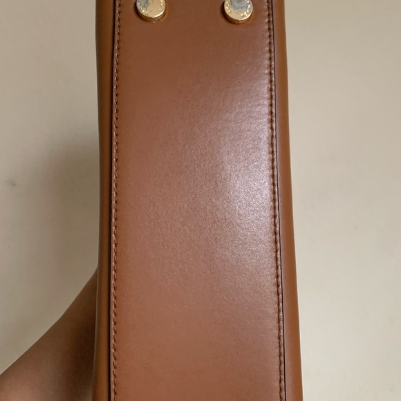 Michael Kors rare Mindy bag small (not the mini version) - Picture 7 of 10